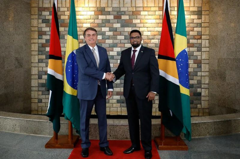 Bolsonaro e presidente da Guiana pedem fim da guerra na Ucrânia