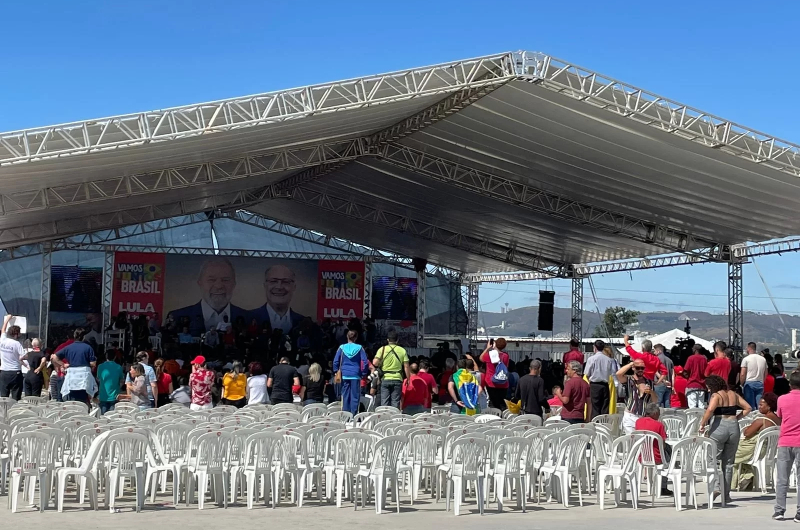 "Megaevento" do PT com a presença de Lula em Minas Gerais só dá "gato-pingado"; veja vídeo