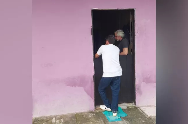 Menina de 13 anos é resgatada após ser mantida presa e abusada em quarto por ex-namorado