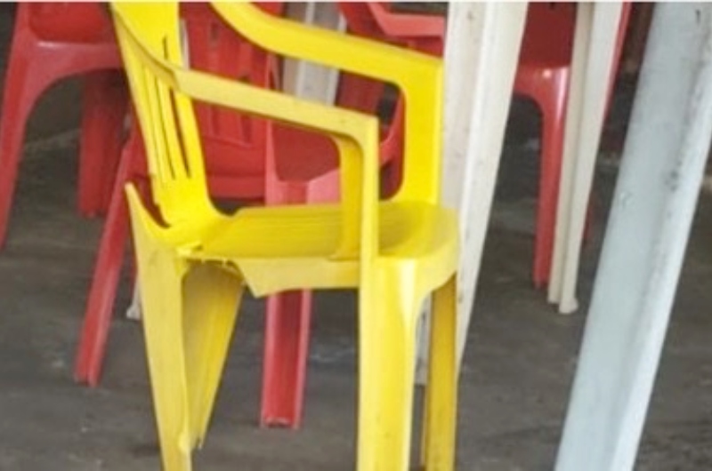 Urgente: Homens são baleados em frente a bar no Japiim