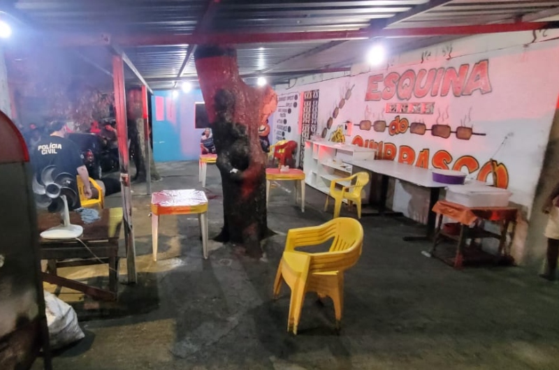 Após tiroteio na 'Esquina do Churrasco’, homem vira 'presunto' e jovem fica em estado grave no Japiim