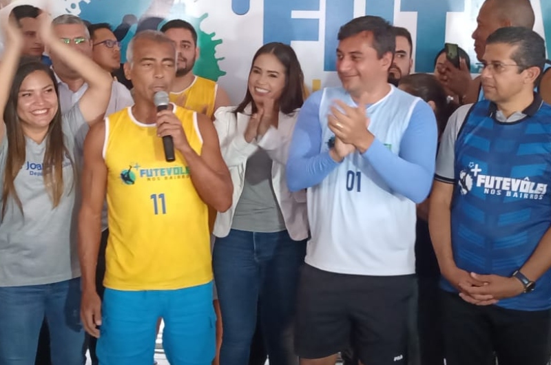 Wilson Lima lança projeto 'Mais Futevôlei nos Bairros' de Manaus com a presença de Romário
