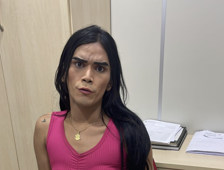 Vulgo ‘Donzela’ é presa após ser acusada de roubar e sequestrar mulher no Coroado