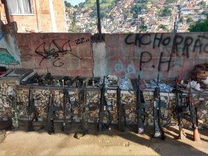 Bope cancela CPF de 19 criminosos e recupera fuzis; veja vídeo