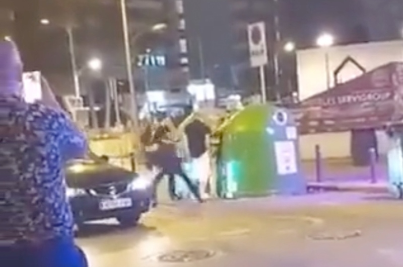 Policiais acabam com sem-vergonhice de casal na base da "peia que os pais não deram"; veja vídeo
