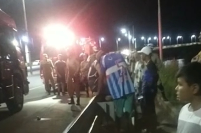 Urgente: adolescente desaparece enquanto nadava na cabeceira da ponte Rio Negro