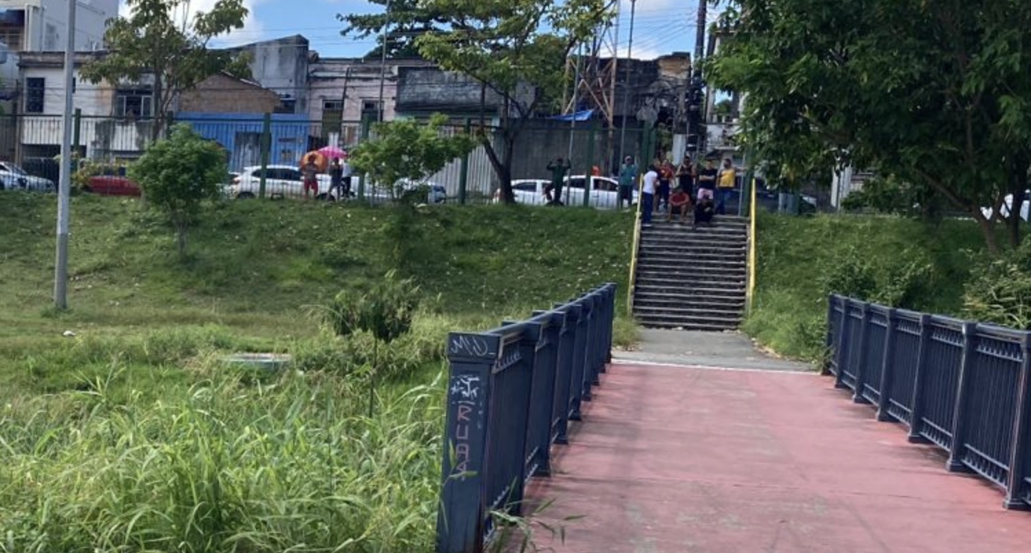 Justiceiro ‘cancela CPF’ de cheira cola que assaltou mulher com criança em Manaus; veja vídeo
