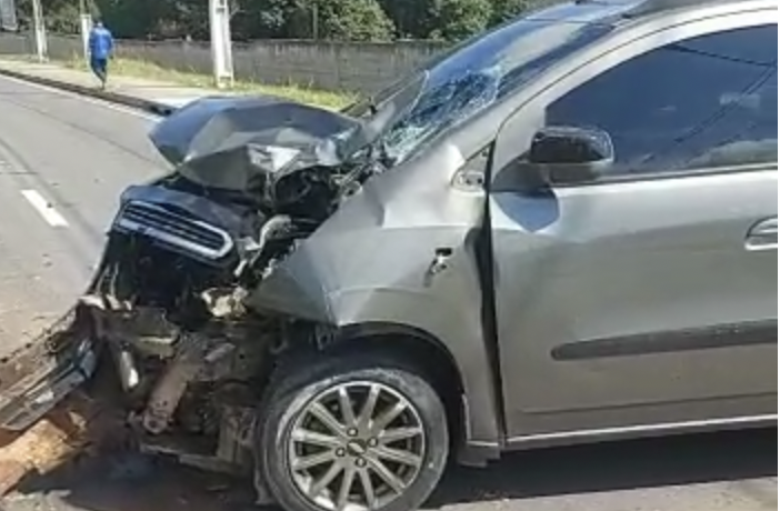 Urgente: acidente na Avenida do Turismo deixa motorista gravemente ferido; veja vídeo