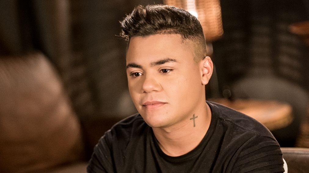 Felipe Araújo, irmão de Cristiano Araújo, sofre grande susto em avião