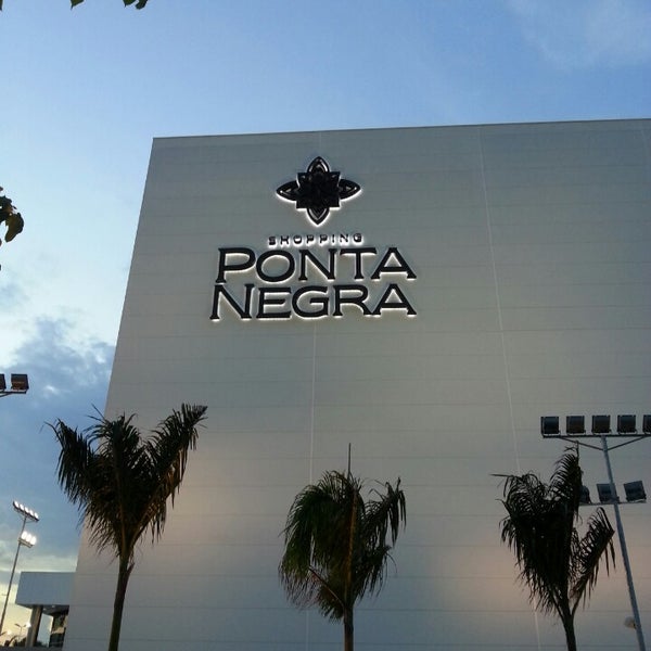 Criminosos furtam quiosques no Shopping Ponta Negra; veja video