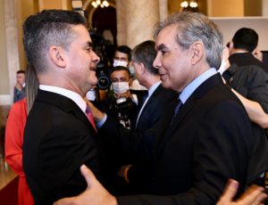 Prefeito David Almeida prestigia cerimônia de posse dos novos dirigentes do TJAM; veja vídeo