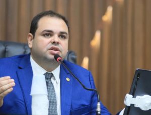 Roberto Cidade solicita Audiência Pública para tratar sobre educação básica de Presidente Figueiredo