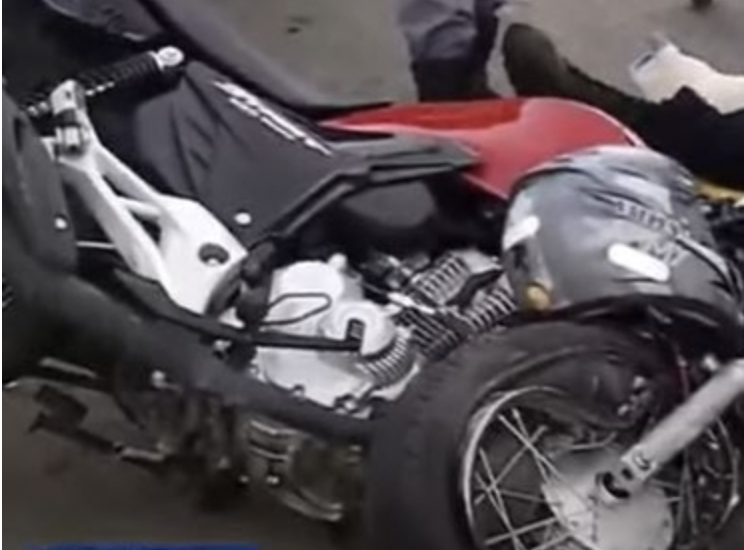 Motoqueiro quase tem perna arrancada ao ultrapassar carro no Parque das Laranjeiras 
