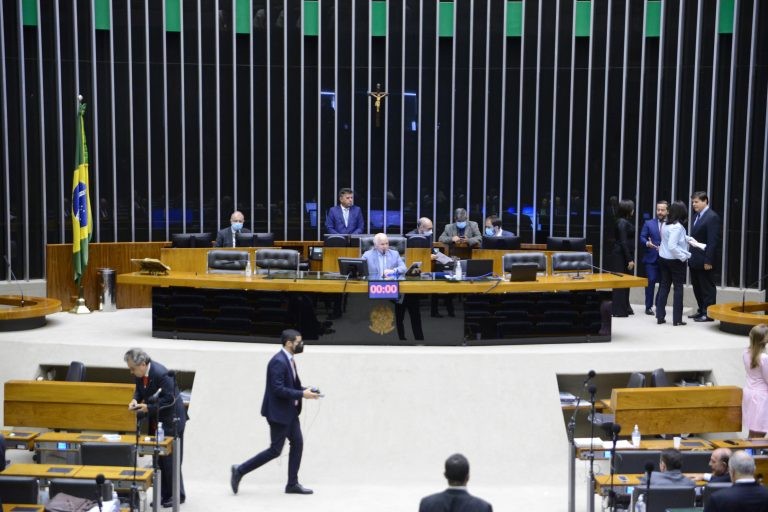 CCJ aprova criação de política para conscientizar população sobre doação de órgãos