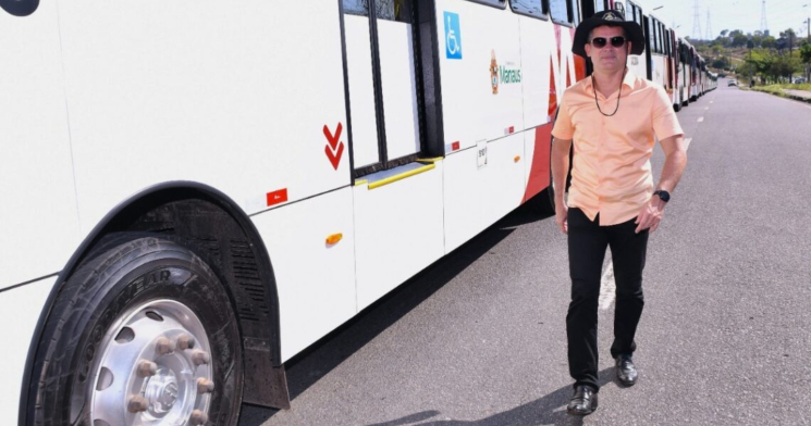Prefeito David Almeida entrega 20 novos ônibus, dando sequência a renovação da frota manauara