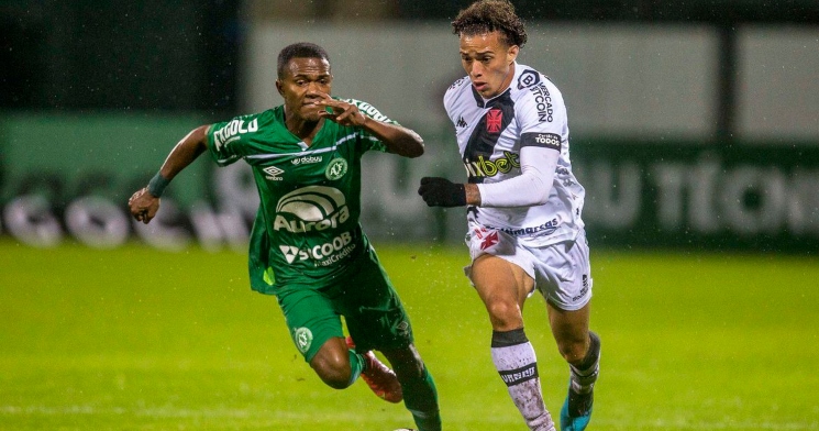Série B: Vasco recebe Chape na provável reestreia de Alex Teixeira