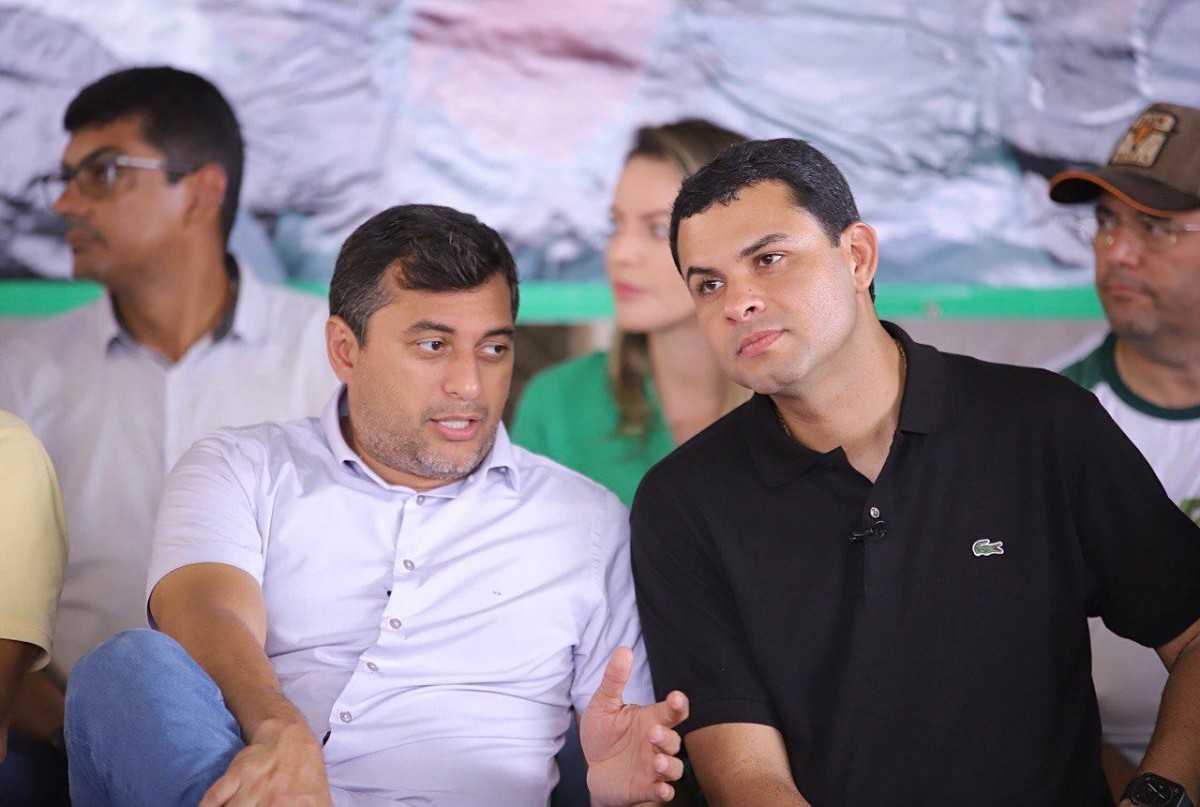 Ao lado do governador Wilson Lima, deputado Saullo Vianna recebe homenagem em Parintins