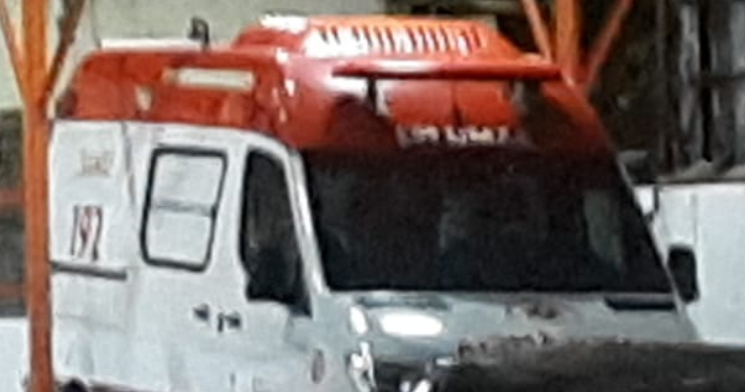 Homem é assassinado a tiros e tem cadáver deixado na porta do Samu; veja vídeo