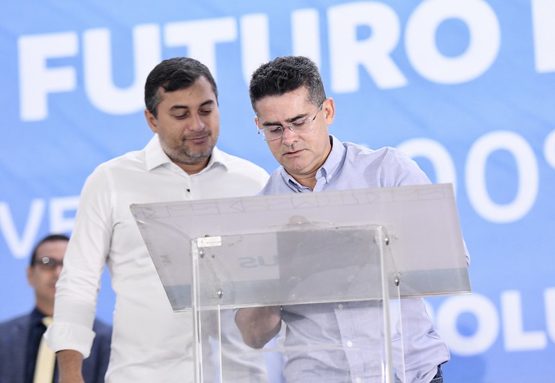 David Almeida e Wilson Lima assinam convênios para Parque Gigantes da Floresta e viaduto da Bola do Produtor