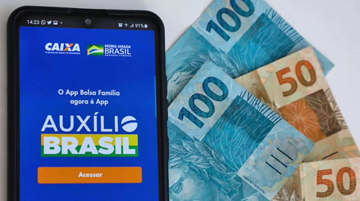 Auxílio Brasil e Gás serão pagos para beneficiários do NIS final 4 nesta sexta-feira (2); confira o calendário