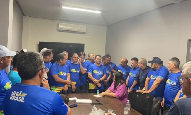 Mais de 30 prefeitos do Amazonas marcam presença em convenção de Wilson Lima