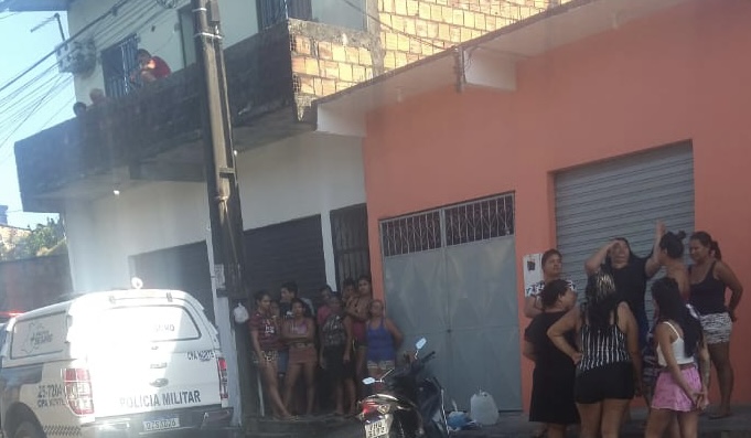 Urgente: homem é executado enquanto deixava esposa na parada de ônibus da Cidade Nova