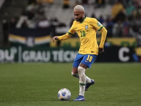 “Xiii”: astrólogo ‘alerta’ Neymar sobre risco de lesão antes da Copa do Mundo