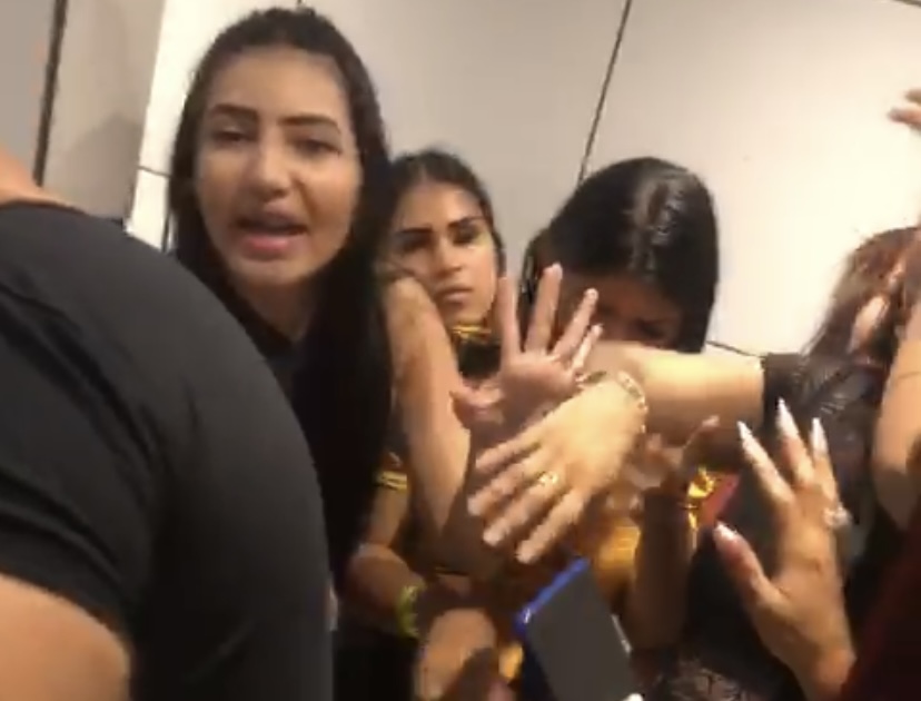 Novinhas saem no soco por combo de bebidas em bar no Jorge Teixeira: “Vai arrumar um velho pra ti!”: veja vídeo