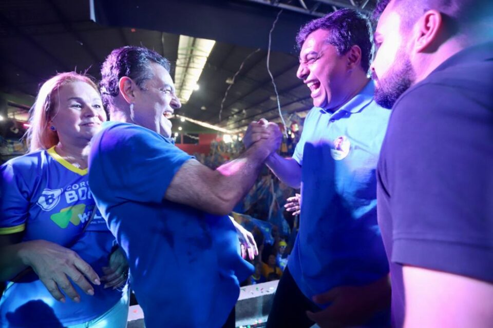 Coronel Bonates lança candidatura ao lado de Wilson Lima na quadra da Vitória Régia lotada