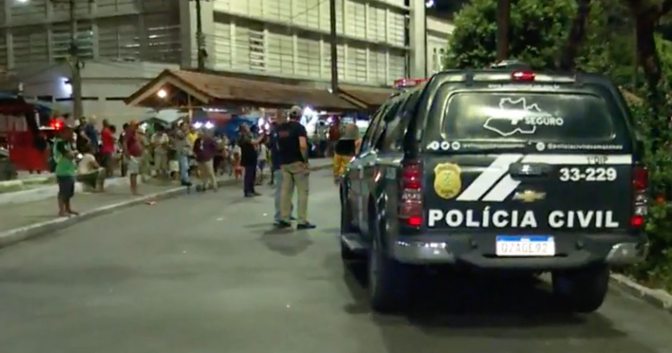 Urgente: morador de rua morre atropelado por micro-ônibus no Terminal da Matriz; veja vídeo