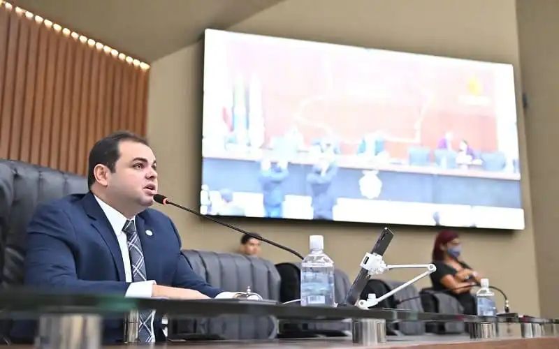 Projeto de Roberto Cidade sobre a ‘Semana Estadual de Conscientização sobre a Depressão Infanto-Juvenil’ é sancionado