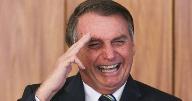 Em live semanal, Bolsonaro diz que ‘ato importante em prol do Brasil aconteceu hoje’; saiba o que foi