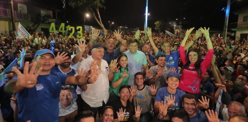 “Vou entregar aquilo que me comprometi”, diz Wilson sobre a AM-010, durante comício no Rio Preto da Eva