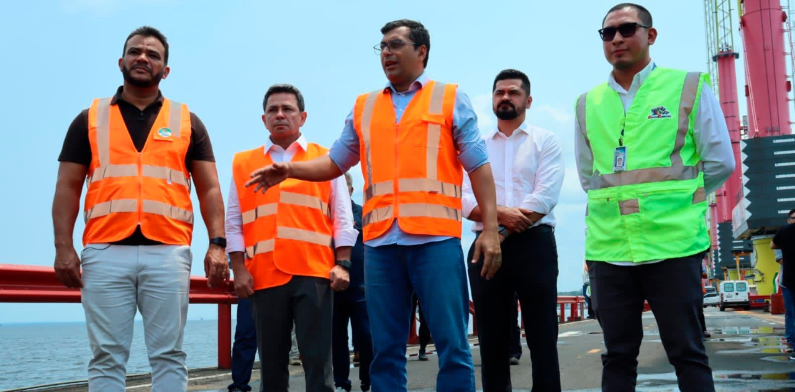 Governador Wilson Lima conhece pela primeira vez infraestrutura portuária do Grupo Chibatão