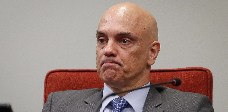 Alexandre de Moraes desiste de censurar cores verde e amarelo mas veta trecho que fala sobre “família”