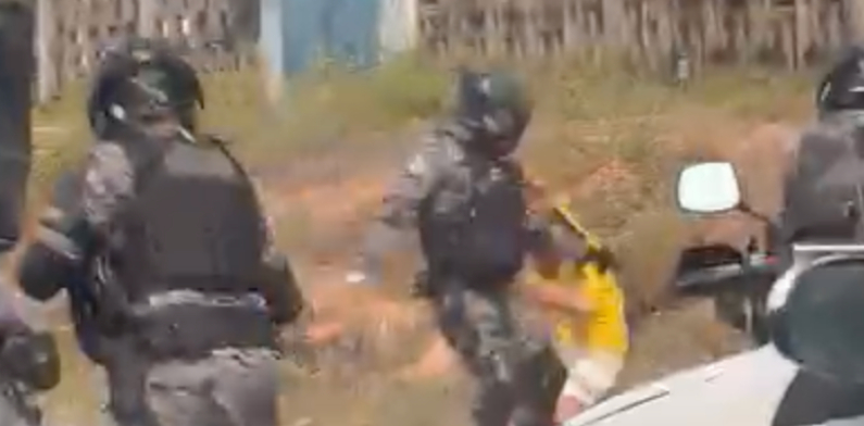 No melhor estilo “vem de pé ou vem deitado”, Rocam motos enquadra bandidos no Aleixo; veja vídeo