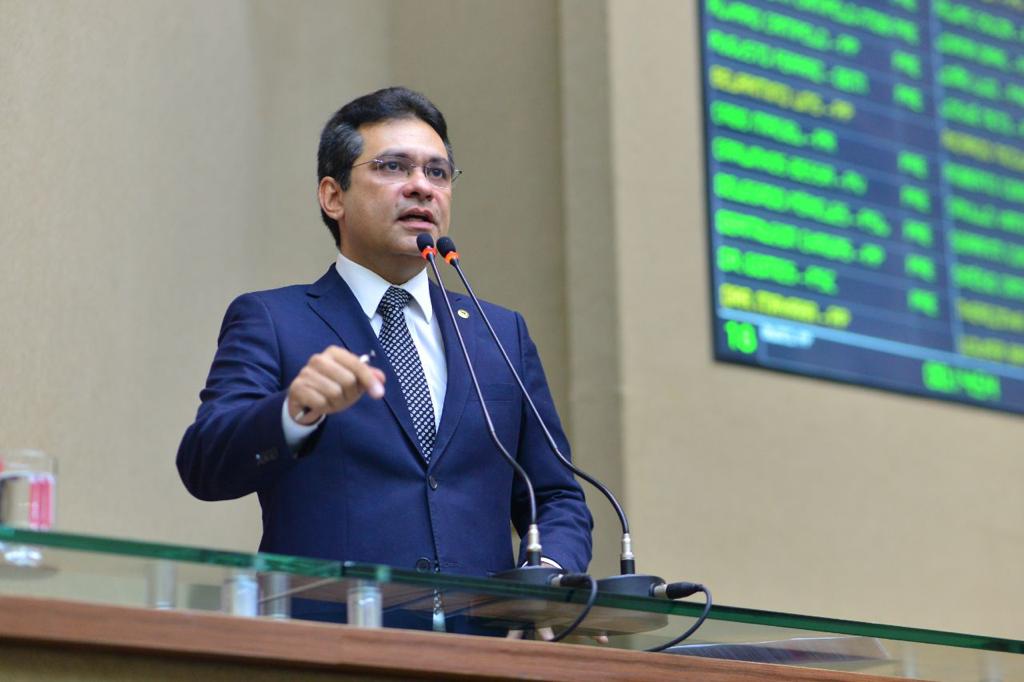 Deputado Álvaro Campelo voltar a cobrar a imediata estabilização dos serviços de telefonia e internet em Carauari