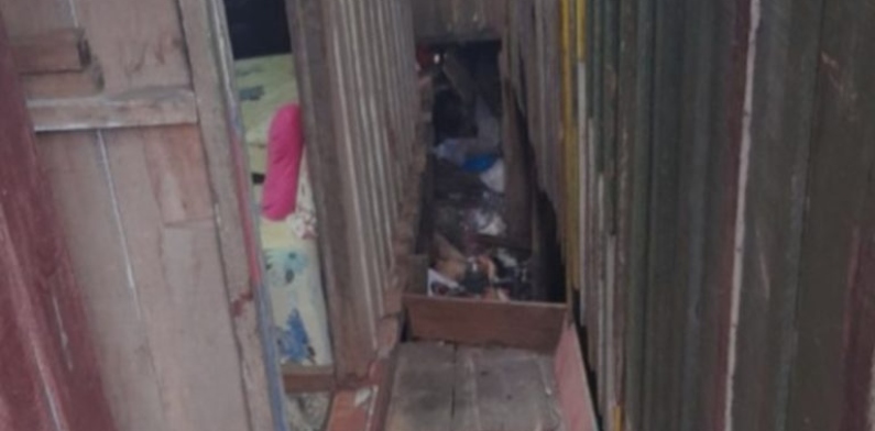 Homem é perseguido e morto a tiros em beco na Compensa; veja imagens