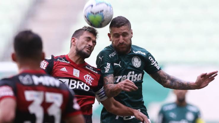 Palmeiras empata com o Flamengo e vê vantagem na liderança diminuir