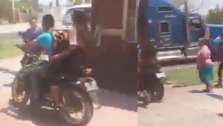 Pastora derruba moto em movimento ao flagrar marido saindo do motel com novinha na garupa; veja vídeo