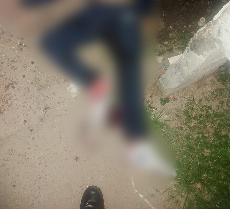 Acerto de contas: homem é executado com 20 tiros em beco do Parque Dez