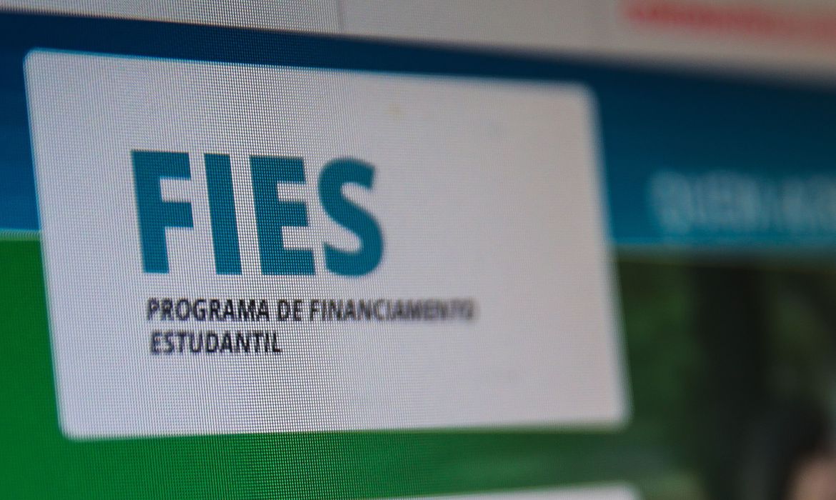 Inscrições no Fies podem ser feitas até esta segunda (18)