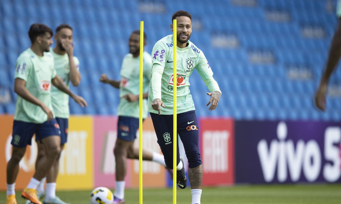 Brasil enfrenta Gana, em penúltimo amistoso oficial antes da Copa