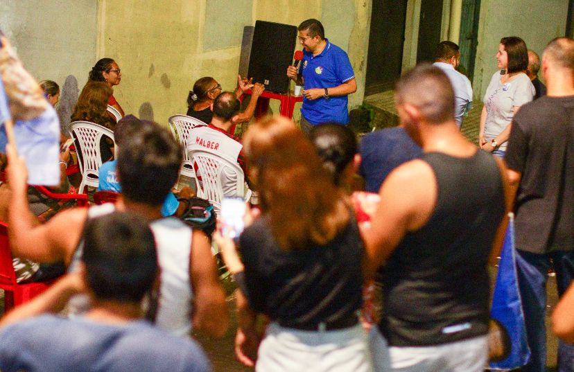 João Luiz realiza caminhadas, reuniões políticas e carreata por Manaus