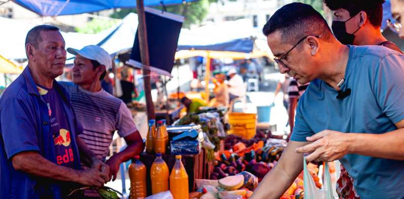 Programa Cesta Verde e Horta em Casa são propostas de Daniel Almeida para combater insegurança alimentar no AM