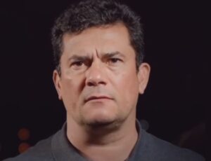 Sergio Moro se manifesta após Justiça eleitoral determinar busca e apreensão em casa de familiar