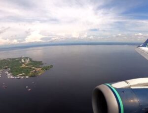 Voo internacional entre Amazonas e Estados Unidos impulsiona economia