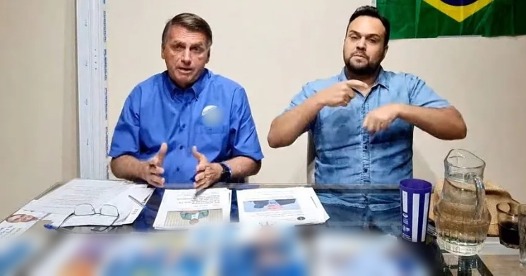 Presidente Bolsonaro fará lives todos os dias e participará de sabatina no Jornal da Record nesta segunda-feira (26)