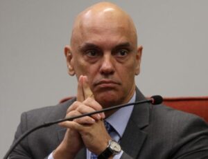 Delegados da PF pedem que Moraes seja investigado por abuso de autoridade; veja documento