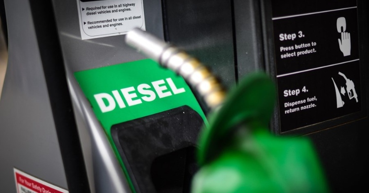 Petrobras reduz em R$ 0,30 preço médio de venda de diesel ‘A’ para as distribuidoras